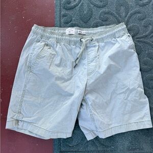 Quiksilver Men’s Light Gray Drawstring Shorts, size M